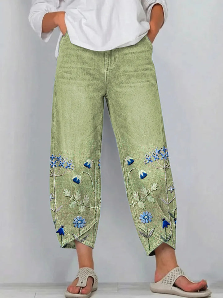 Aven | Floral Embroidered Jeans