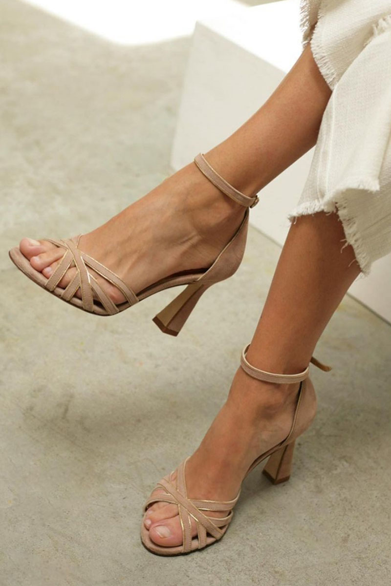 Victoria™ | Elegant Round Toe Heels