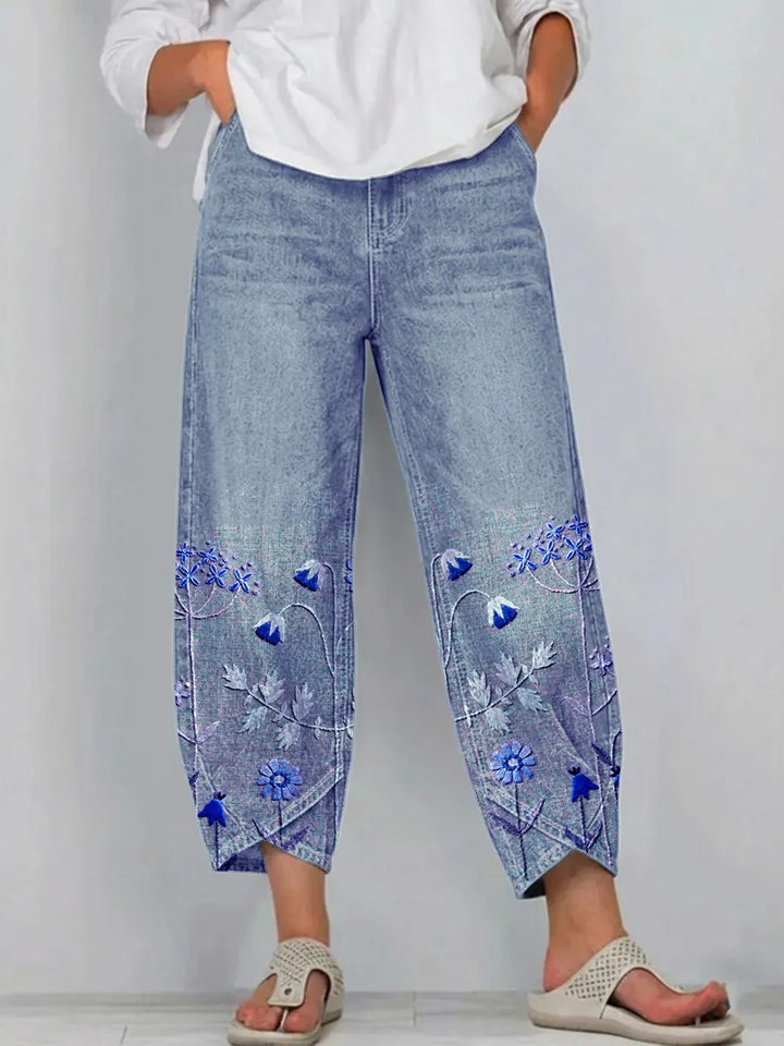Aven | Floral Embroidered Jeans