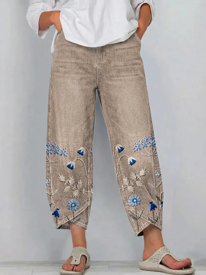Aven | Floral Embroidered Jeans
