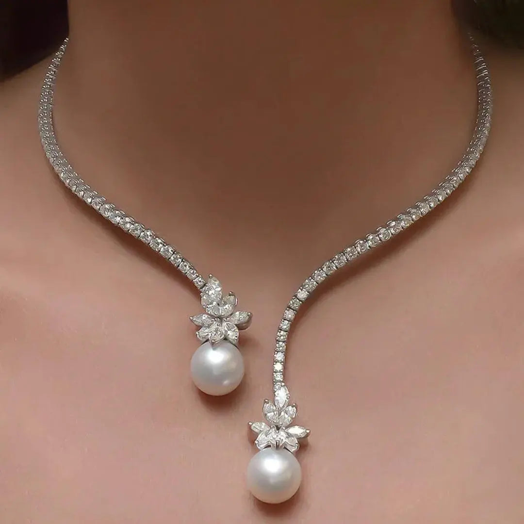 Vivienne | Elegant Pearl Necklace