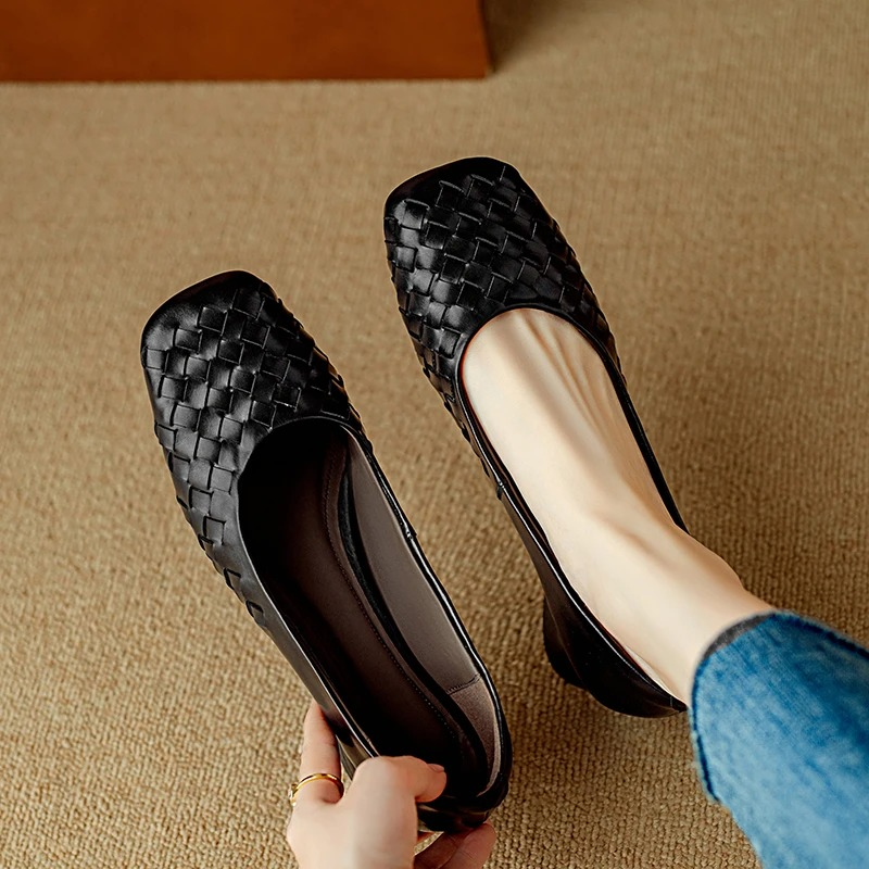 Caroline | Elegant Comfort Flats