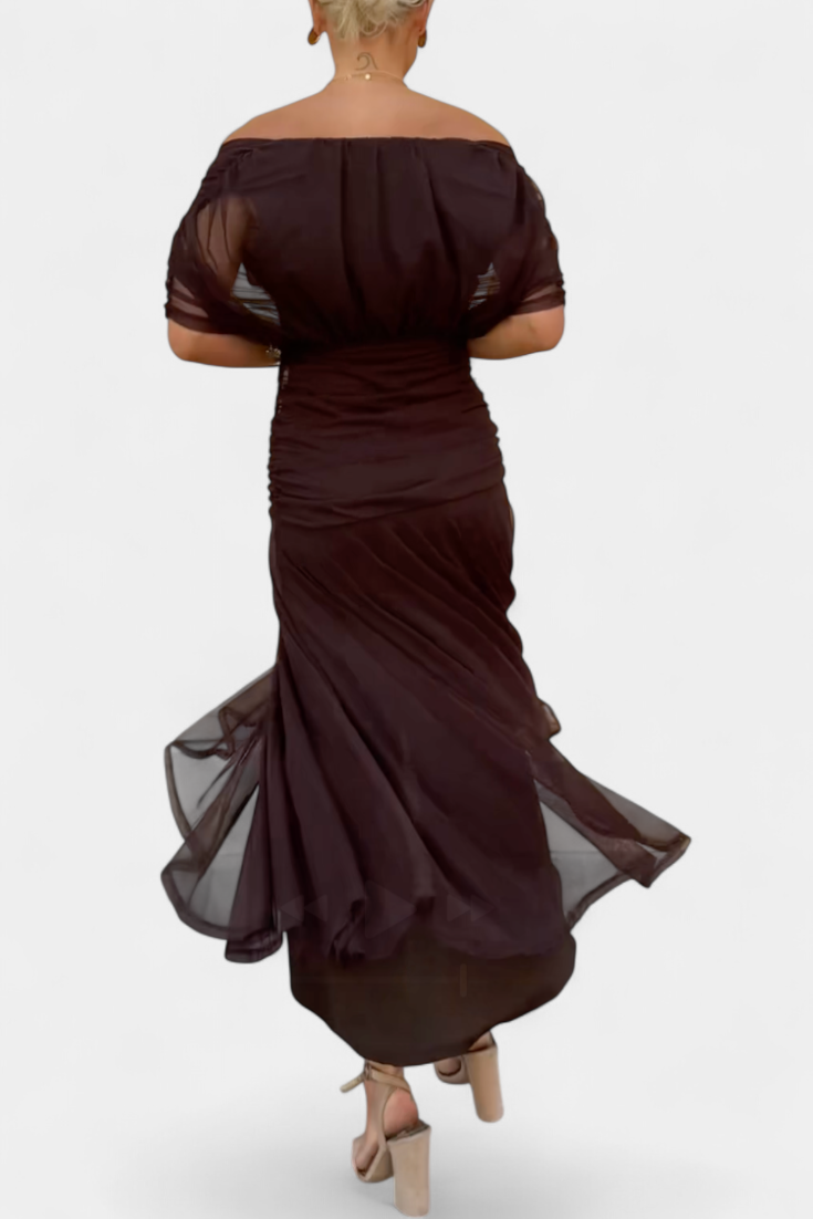 LALUNA | Elegant Dress With V-Neckline
