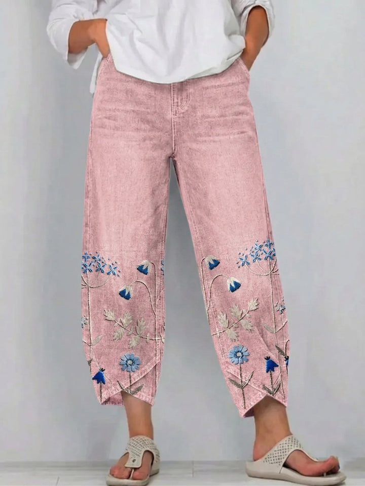 Aven | Floral Embroidered Jeans