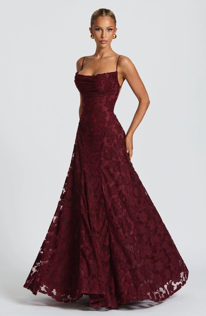 Clara Léon | Elegant Maxi Dress